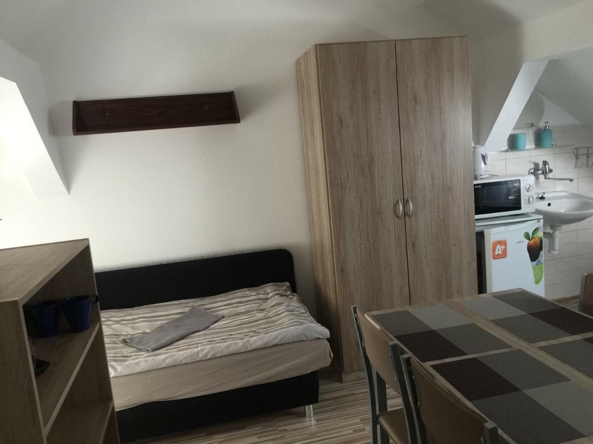 Guesthouse Zuzana Spacince 외부 사진